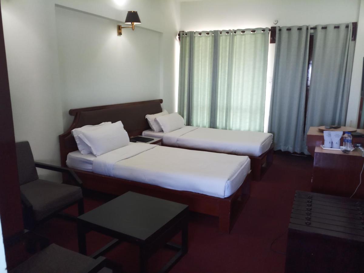 Hotel Japfu Kohima Екстер'єр фото