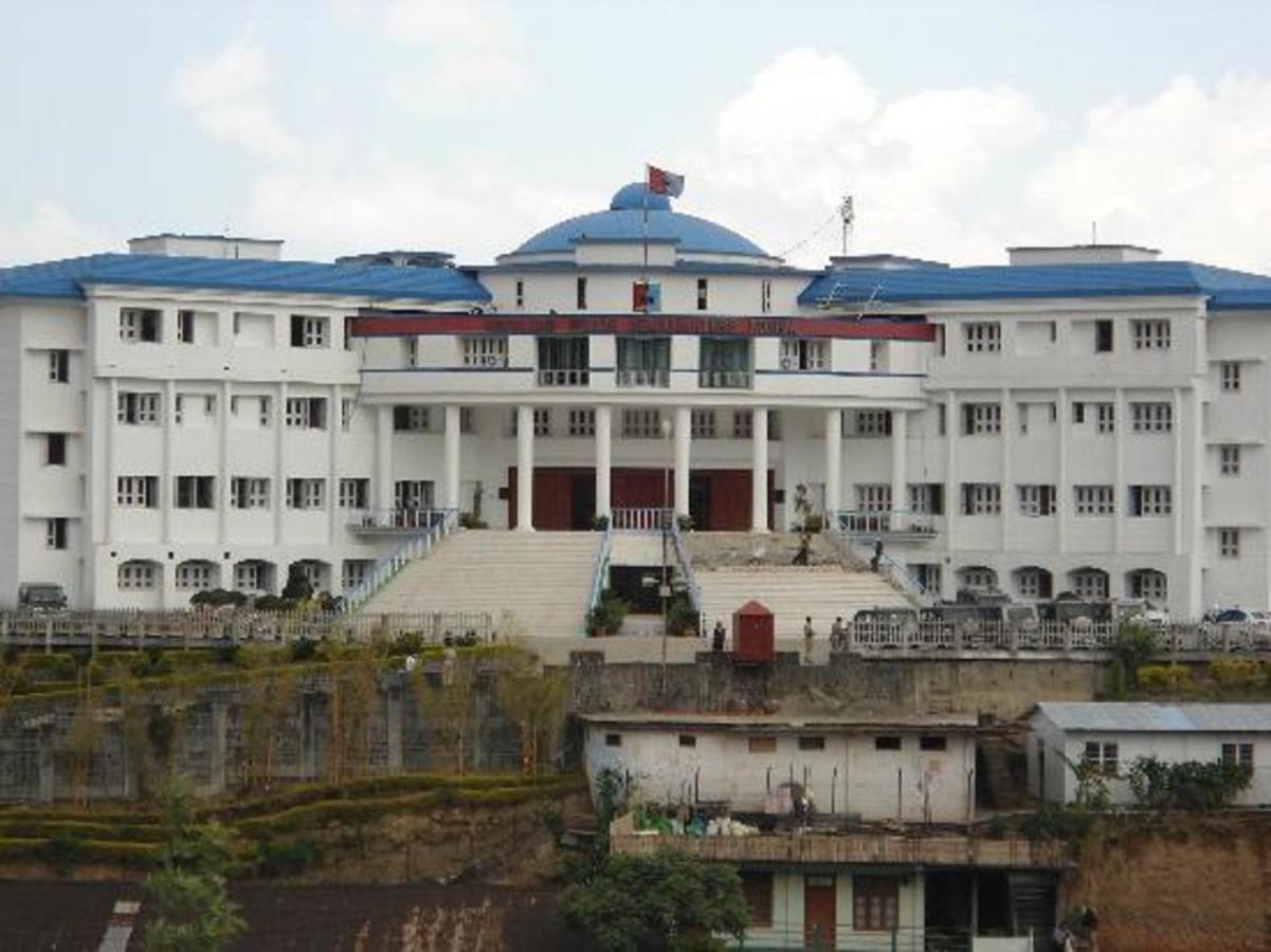 Hotel Japfu Kohima Екстер'єр фото
